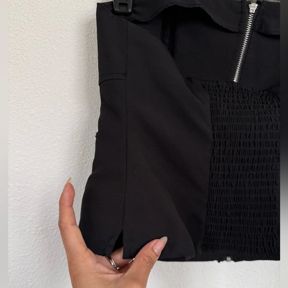 Black Strapless Corset Top Bustier w/ Front Zipper & Utility Pockets - Picture 4 of 7